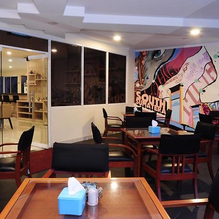 Graha Sumsel Hotel Jakarta Exterior photo