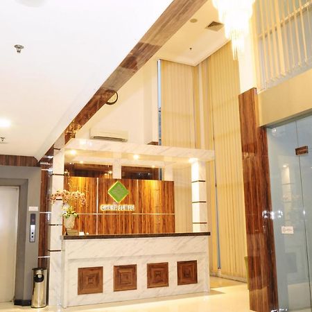 Graha Sumsel Hotel Jakarta Exterior photo