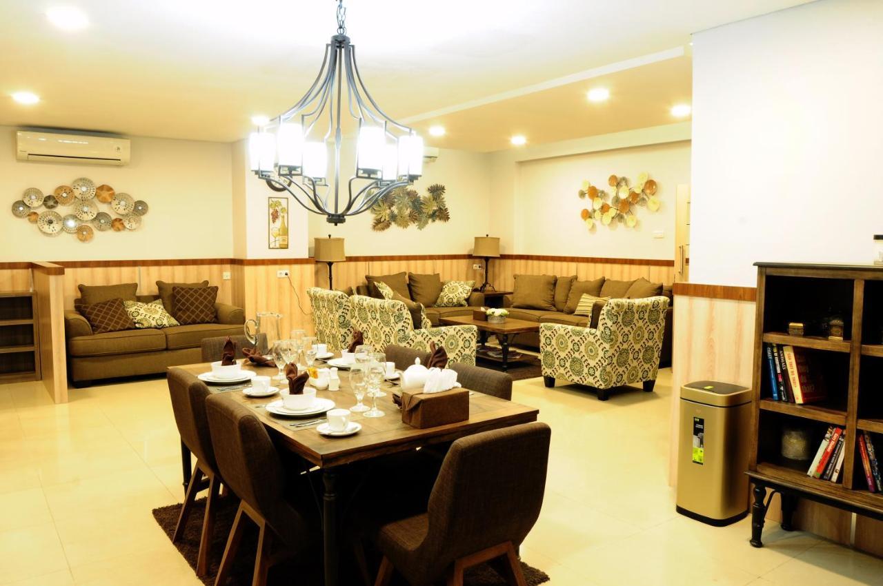 Graha Sumsel Hotel Jakarta Exterior photo